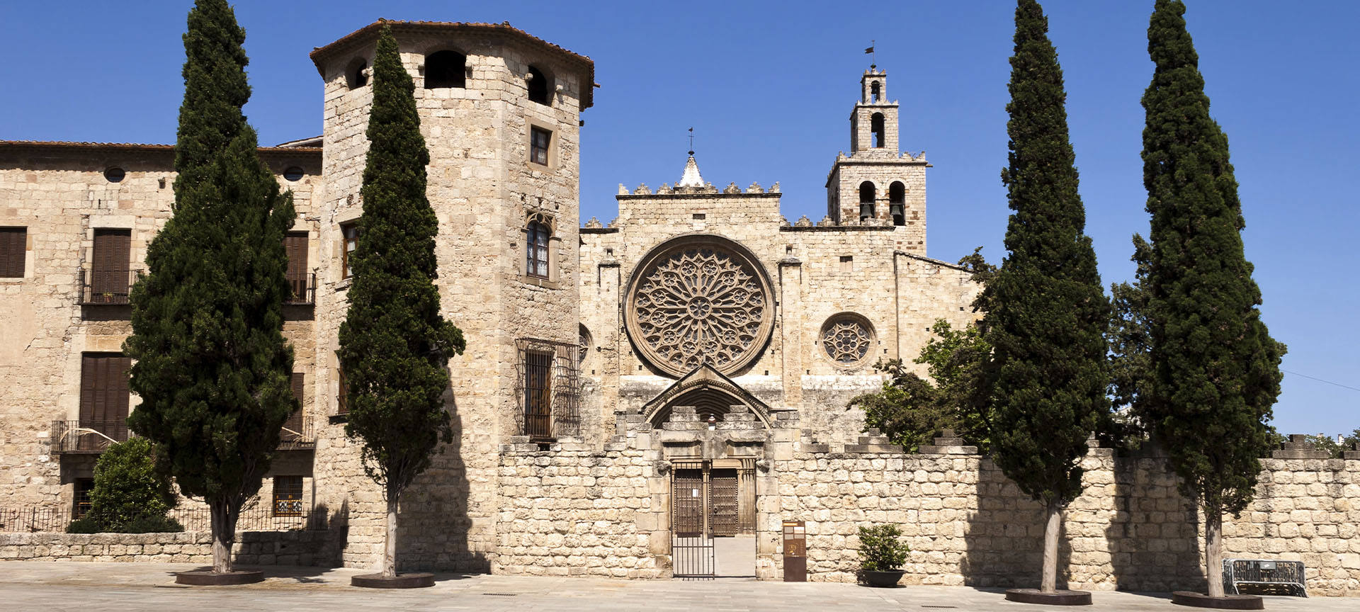 Sant Cugat del Vallès o San Cugat del Vallés